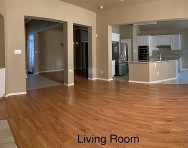 7 Nikita Drive - Photo Thumbnail 6