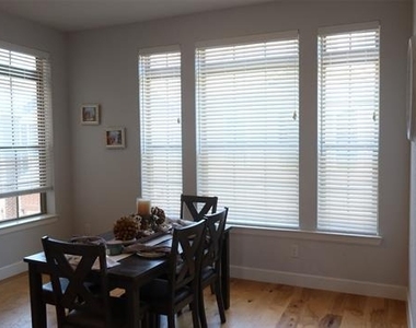 1140 Manacor Lane - Photo Thumbnail 17