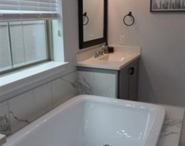 1140 Manacor Lane - Photo Thumbnail 23