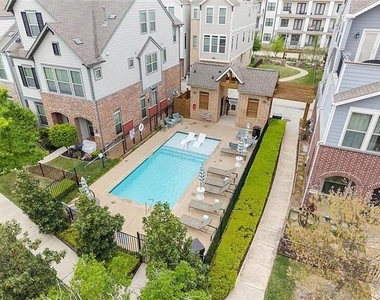 1140 Manacor Lane - Photo Thumbnail 8