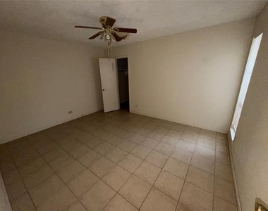 3535 Yale Avenue - Photo Thumbnail 7