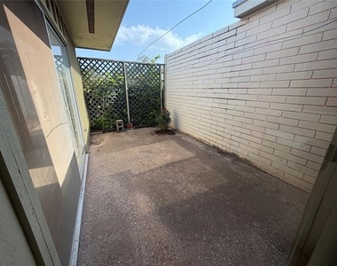 3535 Yale Avenue - Photo Thumbnail 9