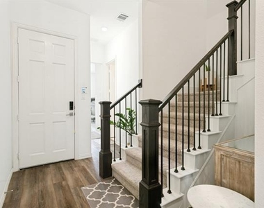 4265 Watson Way - Photo Thumbnail 8