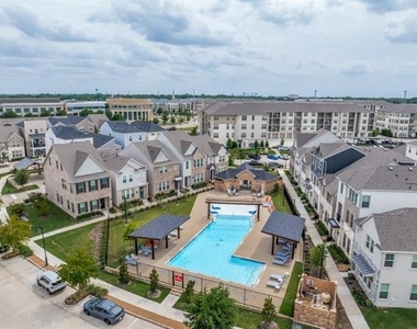 4265 Watson Way - Photo Thumbnail 18