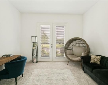 4265 Watson Way - Photo Thumbnail 16