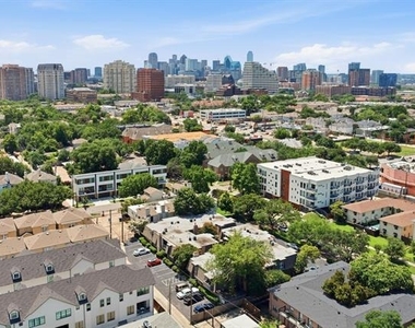 4112 Bowser Avenue - Photo Thumbnail 6