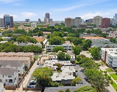 4112 Bowser Avenue - Photo Thumbnail 2