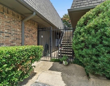 4112 Bowser Avenue - Photo Thumbnail 9