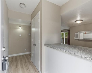 4112 Bowser Avenue - Photo Thumbnail 36