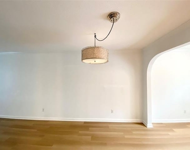 4520 Holland Avenue - Photo Thumbnail 4