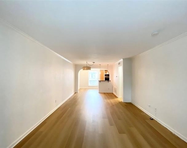 4520 Holland Avenue - Photo Thumbnail 2
