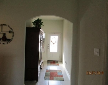 1829 Olive Lane - Photo Thumbnail 2