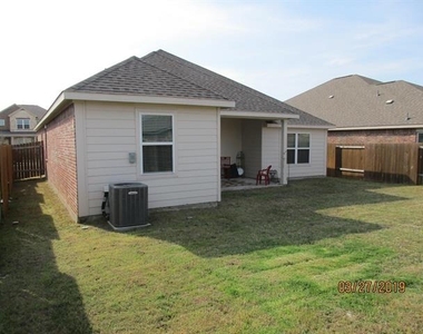 1829 Olive Lane - Photo Thumbnail 16