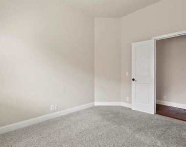 4914 Camp Verde Circle - Photo Thumbnail 27