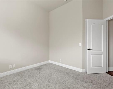 4914 Camp Verde Circle - Photo Thumbnail 31