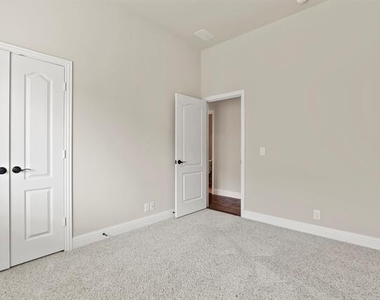 4914 Camp Verde Circle - Photo Thumbnail 23