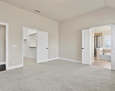 4914 Camp Verde Circle - Photo Thumbnail 15