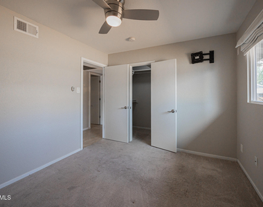 1218 E Carter Drive - Photo Thumbnail 14