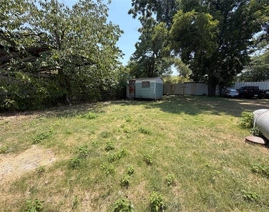 6010 Chippewa Drive - Photo Thumbnail 9