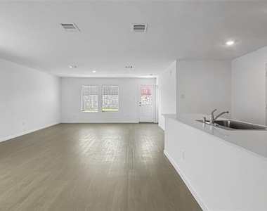 628 Haskell Drive - Photo Thumbnail 5
