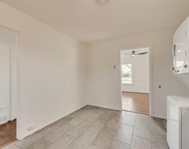 9506 Mercer Drive - Photo Thumbnail 7