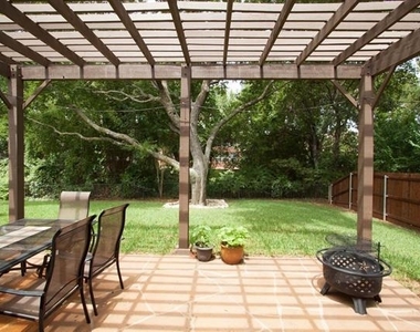 1409 Pearl River Drive - Photo Thumbnail 19