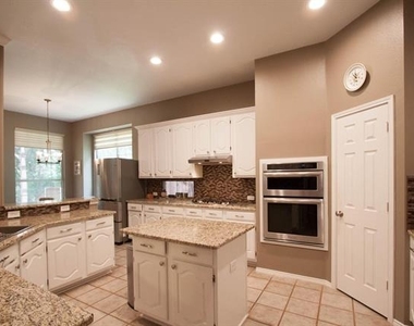 1409 Pearl River Drive - Photo Thumbnail 8