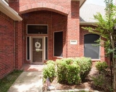 1409 Pearl River Drive - Photo Thumbnail 2