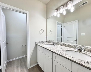 3501 E Renfro Street - Photo Thumbnail 25