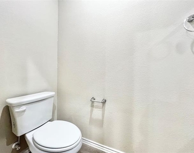 3501 E Renfro Street - Photo Thumbnail 10