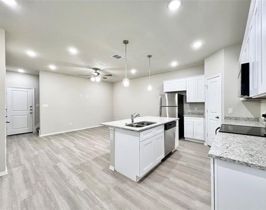3501 E Renfro Street - Photo Thumbnail 4