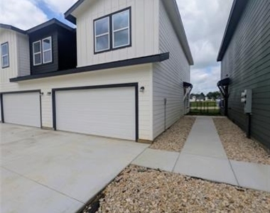 3501 E Renfro Street - Photo Thumbnail 1