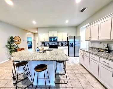 16628 Hay Valley Drive - Photo Thumbnail 4