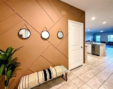 16628 Hay Valley Drive - Photo Thumbnail 2