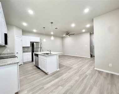 3501 E Renfro Street - Photo Thumbnail 3