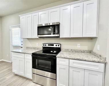 3501 E Renfro Street - Photo Thumbnail 4