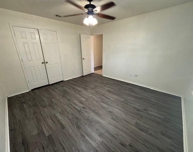 12713 Lost Prairie Drive - Photo Thumbnail 16