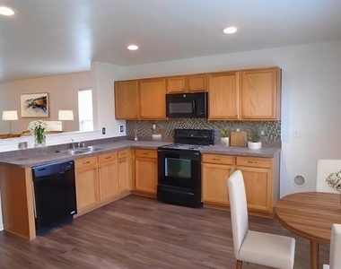 12713 Lost Prairie Drive - Photo Thumbnail 6