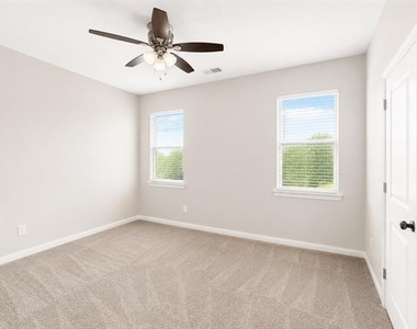 1053 Emil Place - Photo Thumbnail 29