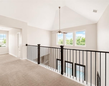 1053 Emil Place - Photo Thumbnail 21
