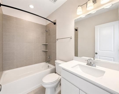 1053 Emil Place - Photo Thumbnail 32