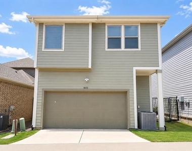 1053 Emil Place - Photo Thumbnail 13