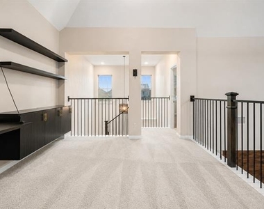 1053 Emil Place - Photo Thumbnail 17