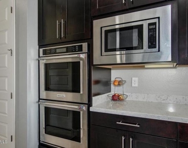 2942 W Amber Sun Drive - Photo Thumbnail 6