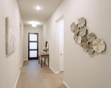 504 Antler Drive - Photo Thumbnail 2