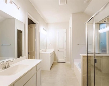 504 Antler Drive - Photo Thumbnail 14