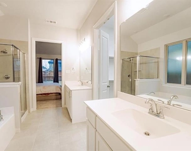 504 Antler Drive - Photo Thumbnail 13