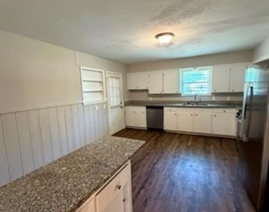 6413 Lambeth Lane - Photo Thumbnail 20