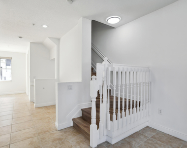 3655 Nw 5th Terrace - Photo Thumbnail 6