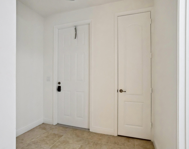 3655 Nw 5th Terrace - Photo Thumbnail 10